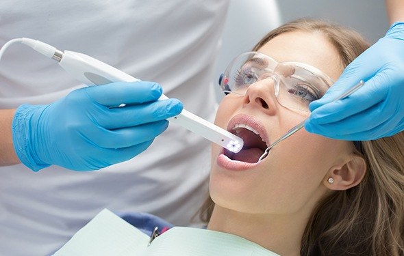 Patient receiving intraoral photos